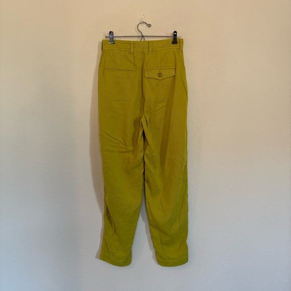 Everlane The Tencel Relaxed Chino Lime - Picture 6 of 8